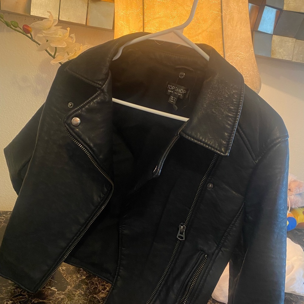 Used leather jacket - Picture 4 of 8